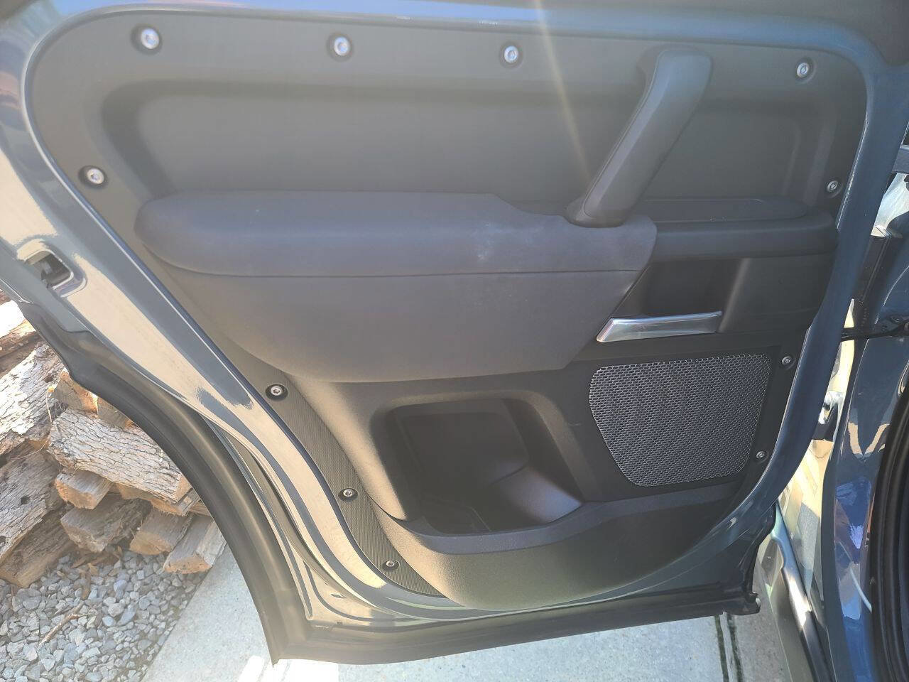 Used 2020 Land Rover Defender 110 image 30