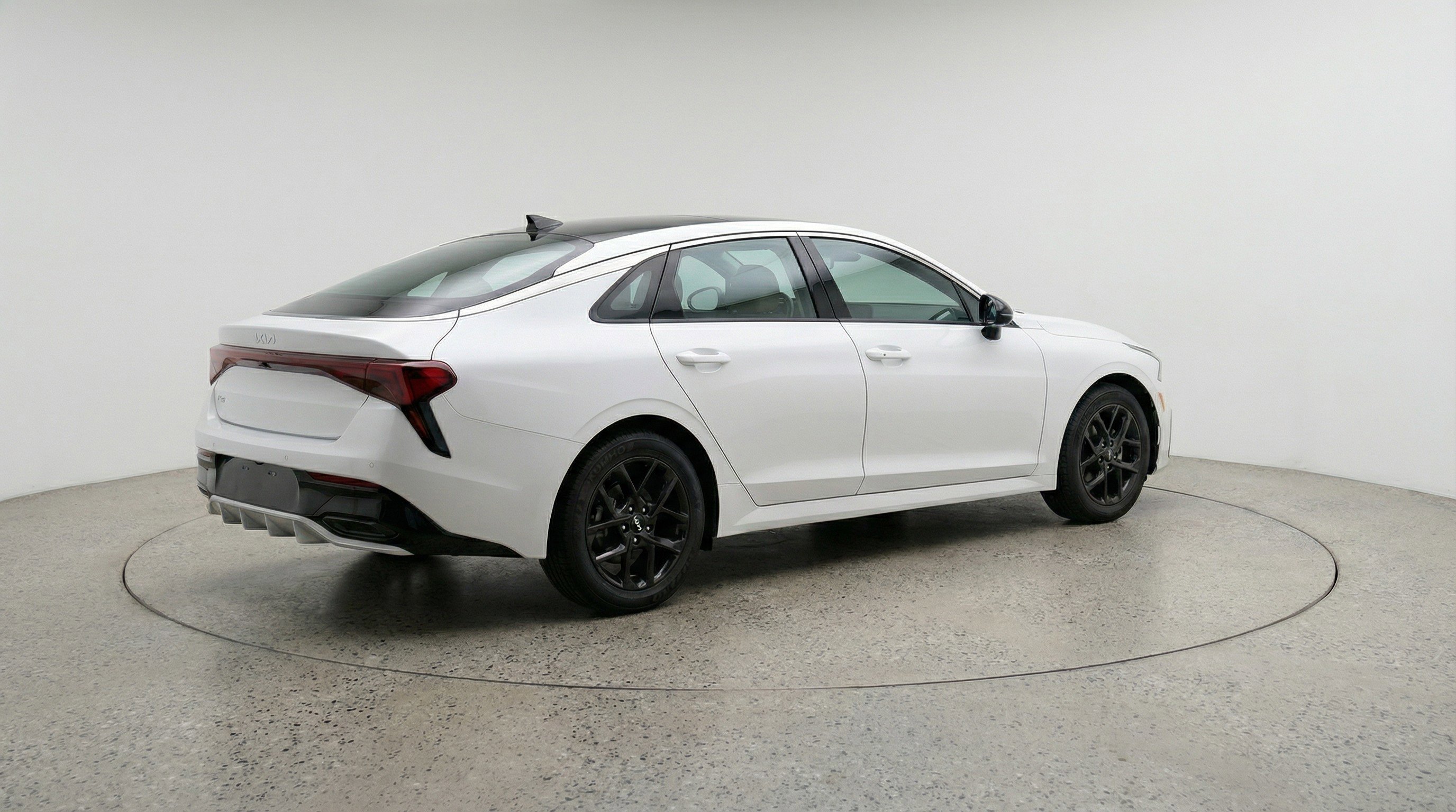 Used 2025 Kia K5 LXS FWD image 9