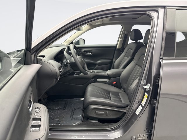 Used 2023 Honda HR-V EX-L image 11