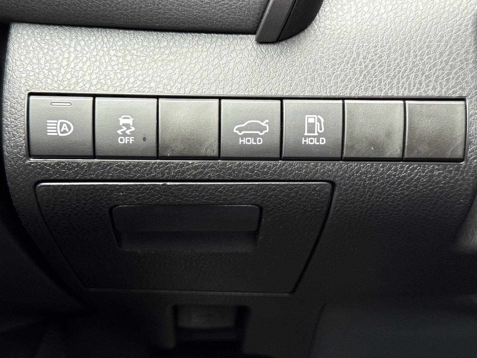 Used 2023 Toyota Camry LE image 12