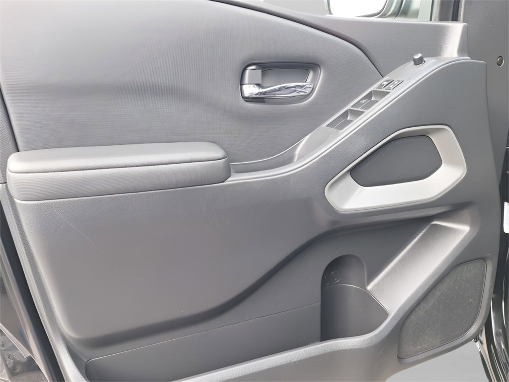 Used 2022 Nissan Frontier SV image 31