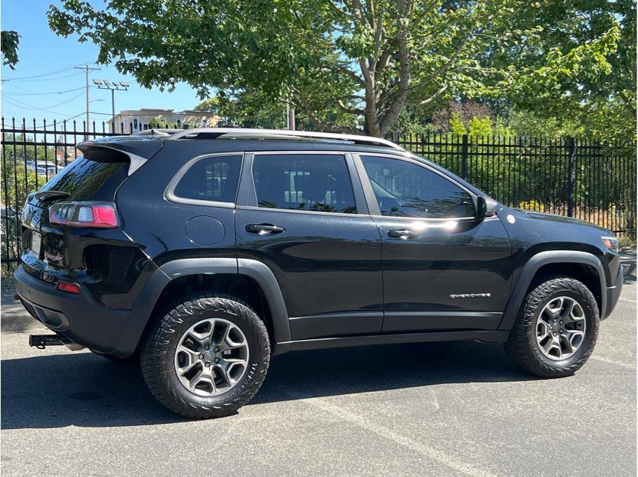 Used 2020 Jeep Cherokee Trailhawk w/ Cold Weather Group image 5