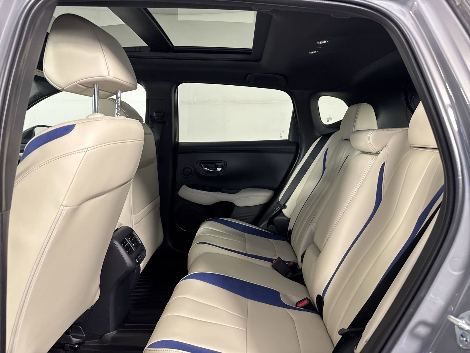 New 2025 Acura ADX A-Spec image 22