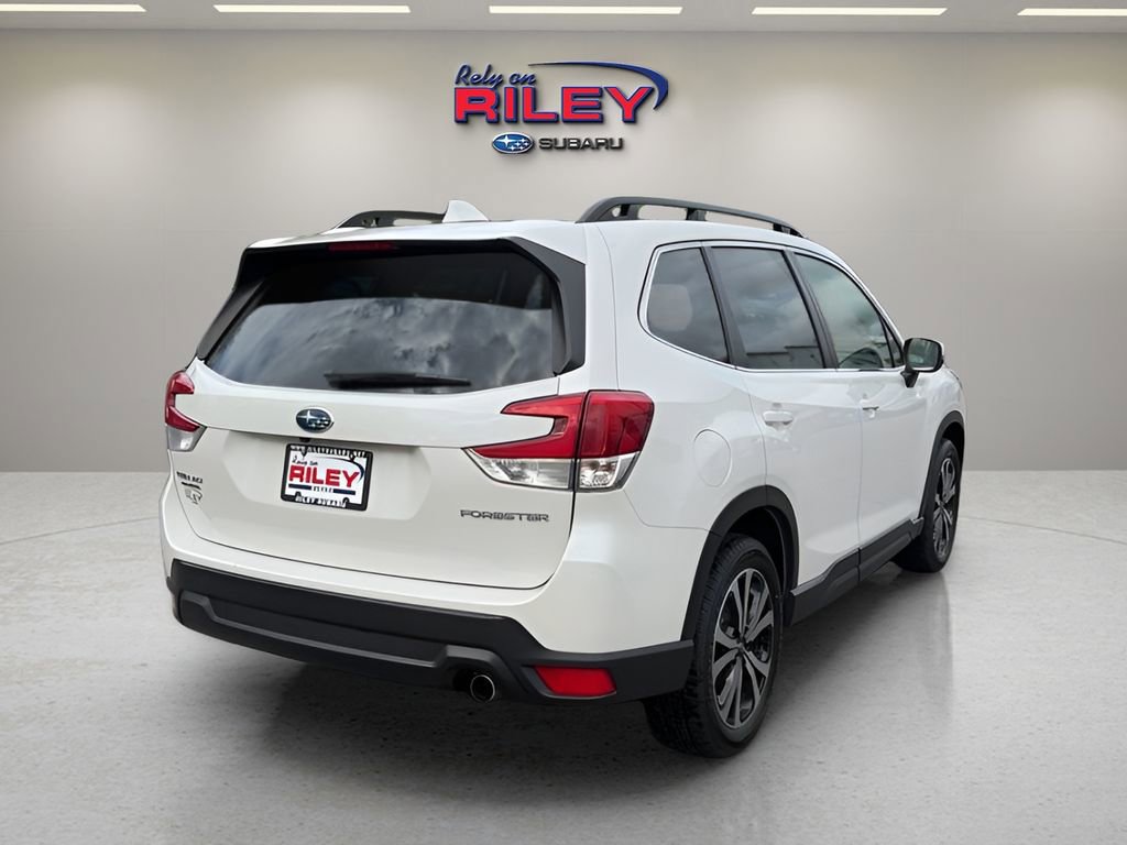 Certified 2023 Subaru Forester Limited AWD/4WD image 5
