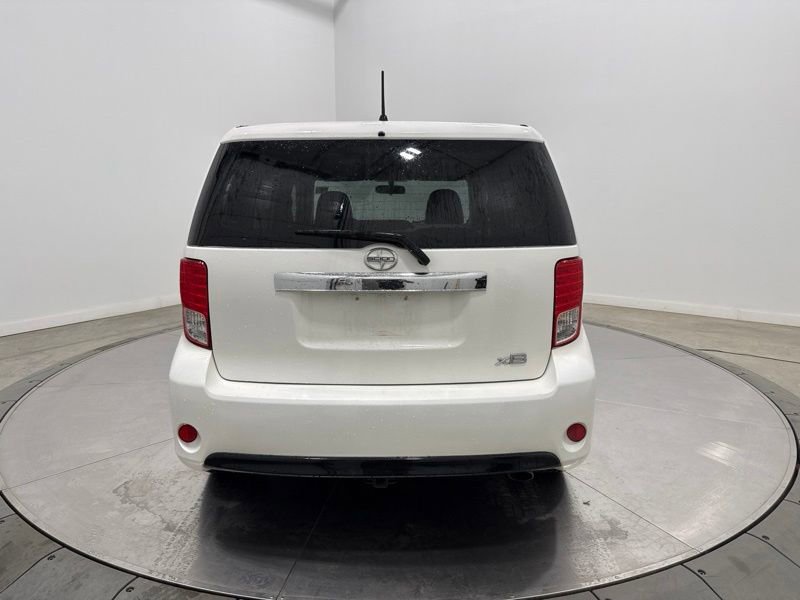 Used 2013 Scion xB FWD image 6
