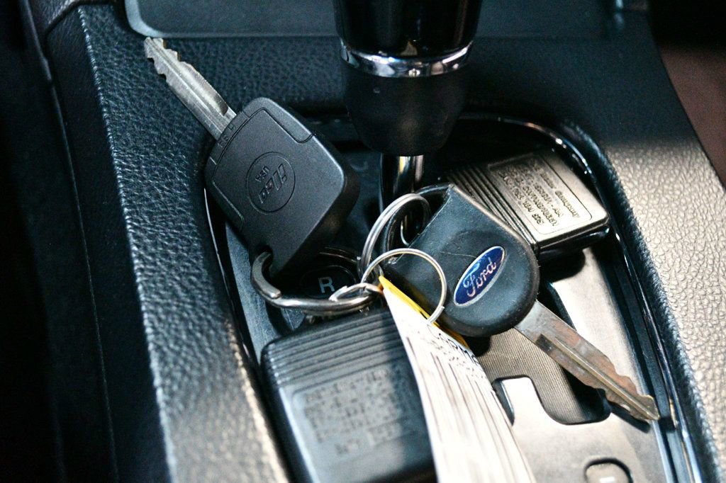 Used 2004 Ford Thunderbird RWD image 44
