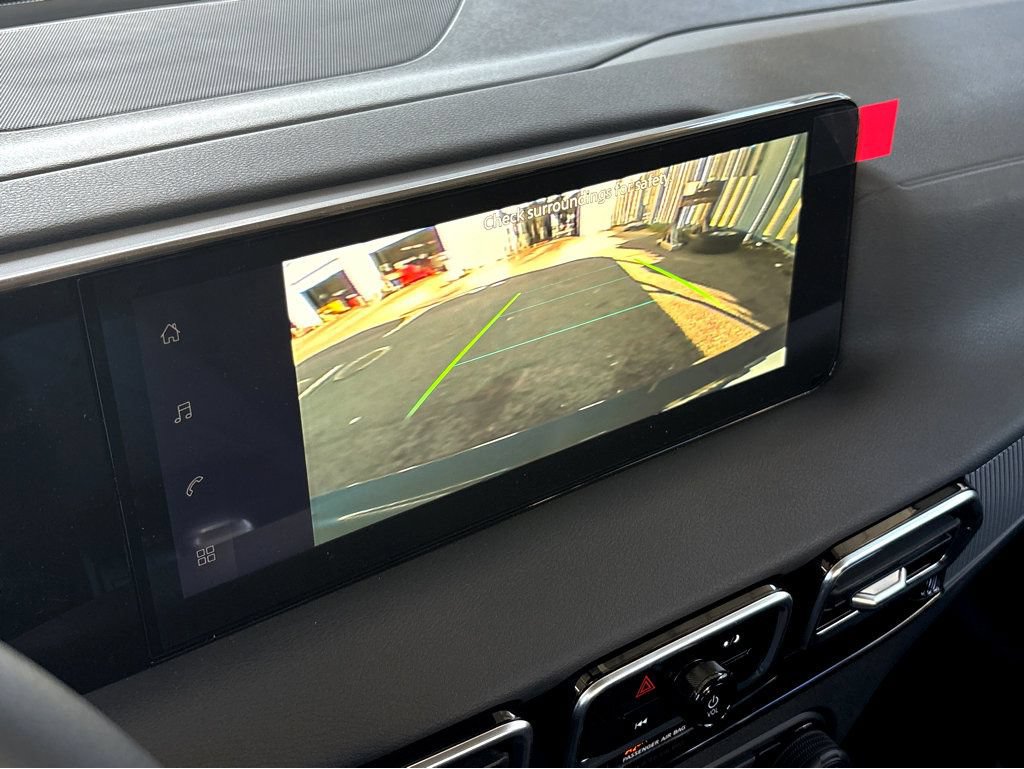 New 2026 Nissan Sentra SR w/ SR Premium Package FWD image 9