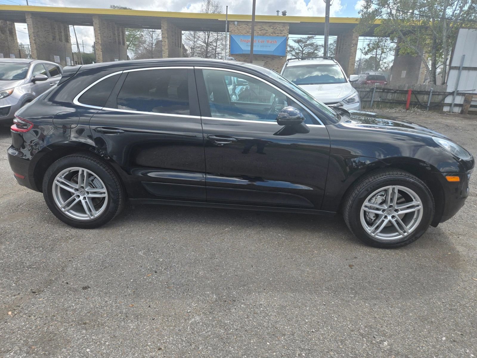 Used 2016 Porsche Macan S image 4