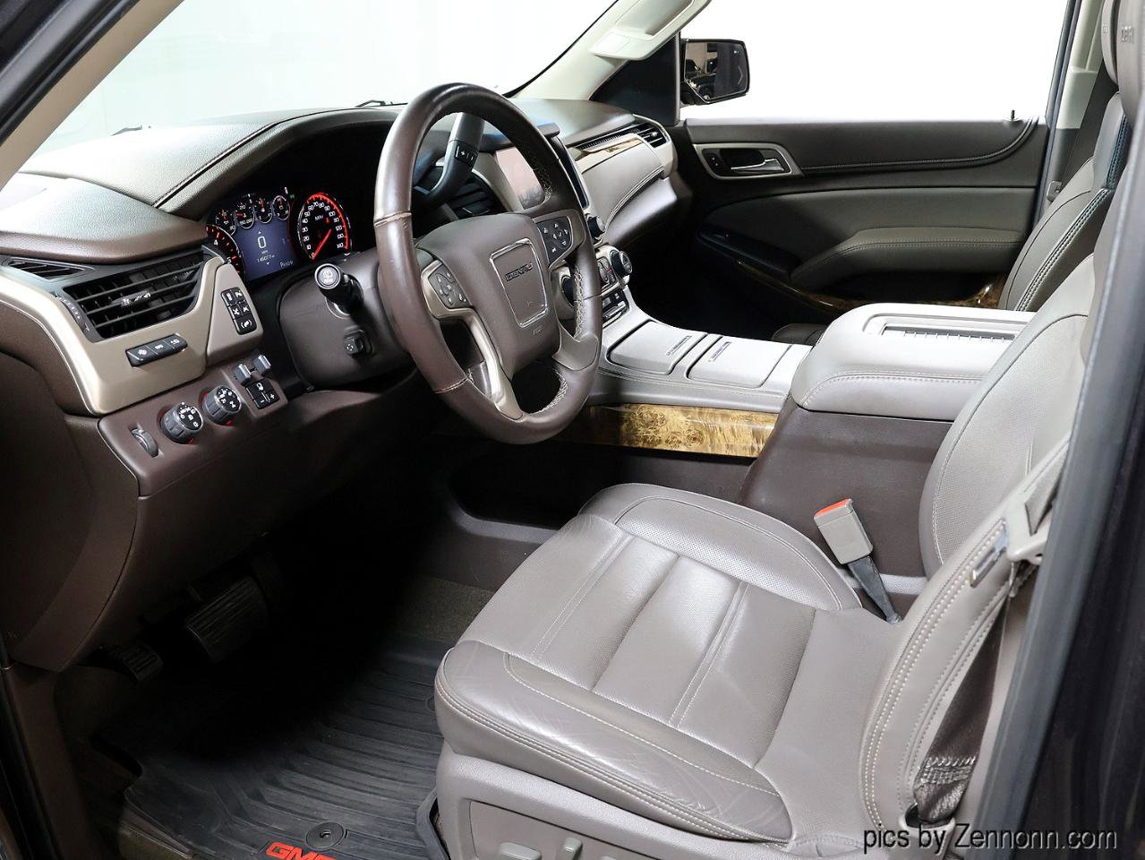 Used 2016 GMC Yukon Denali w/ Open Road Package image 10