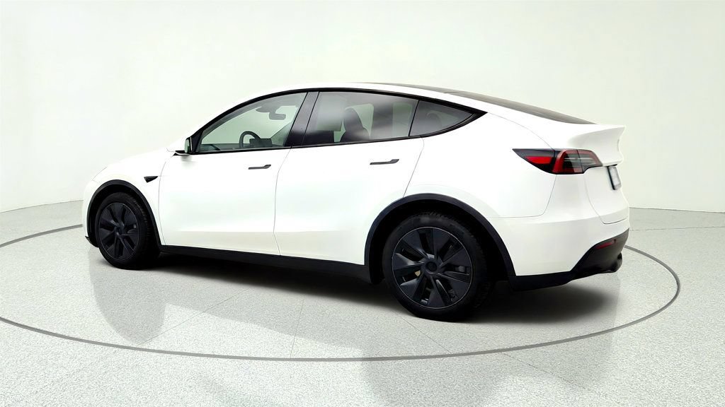 Used 2025 Tesla Model Y Long Range AWD/4WD image 7