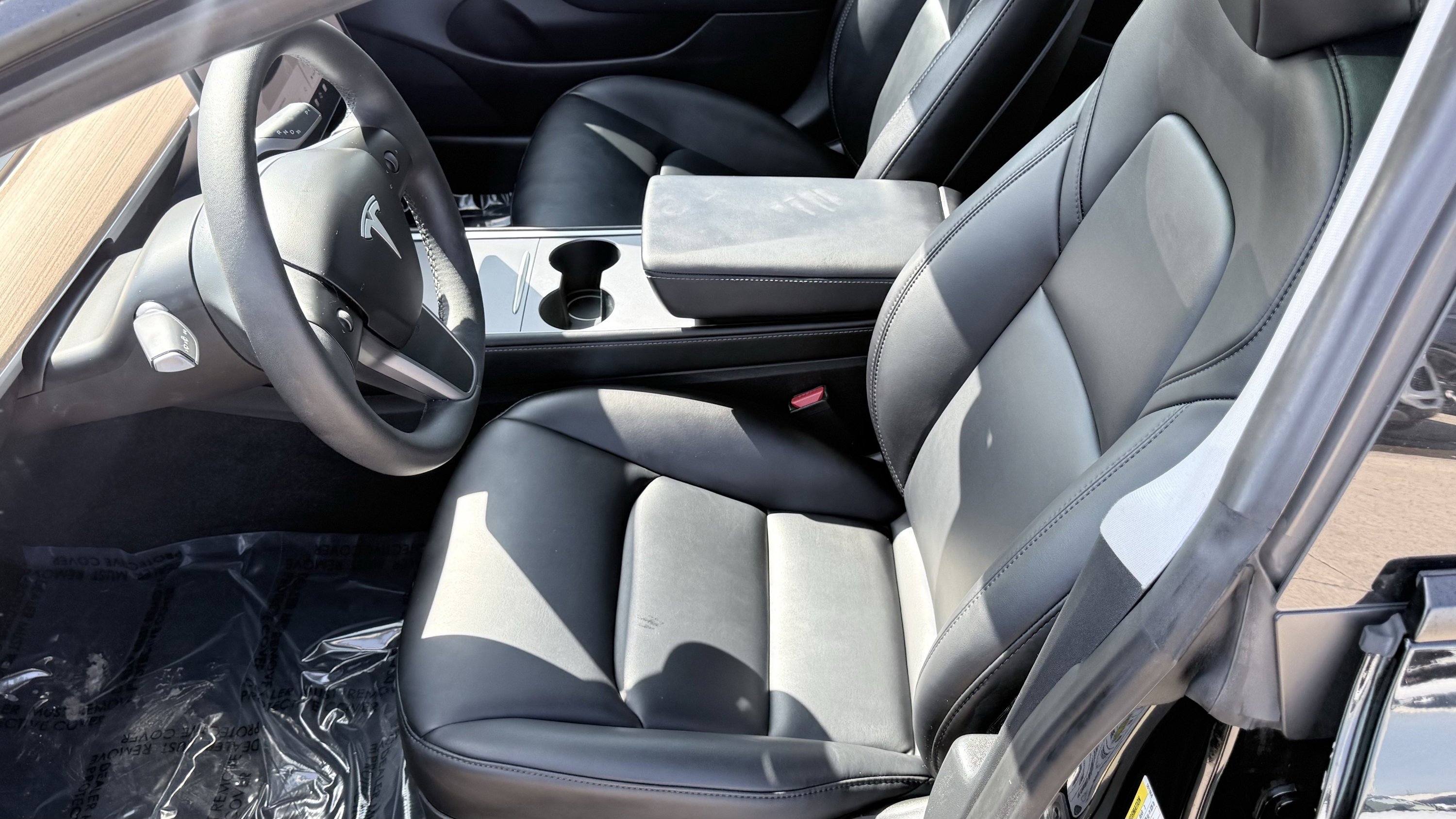 Used 2023 Tesla Model 3 Standard Range image 19
