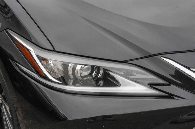 Certified 2022 Lexus ES 350 w/ Premium Package FWD image 4