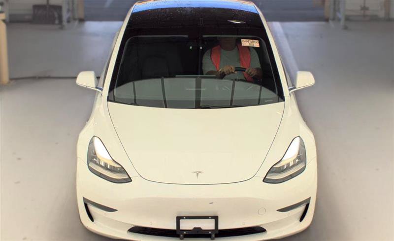 Used 2018 Tesla Model 3 Long Range AWD/4WD image 3