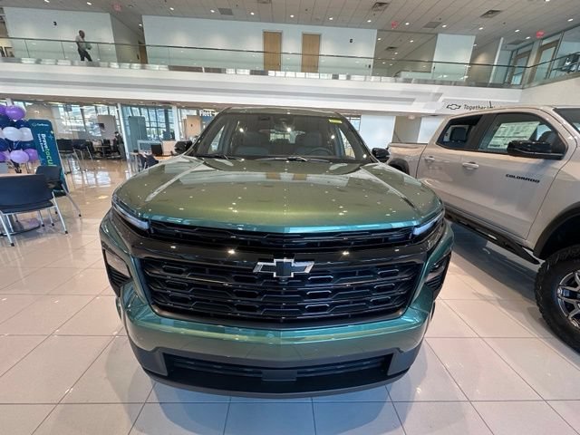 New 2027 Chevrolet Traverse LT w/ Midnight/Sport Edition AWD/4WD image 10