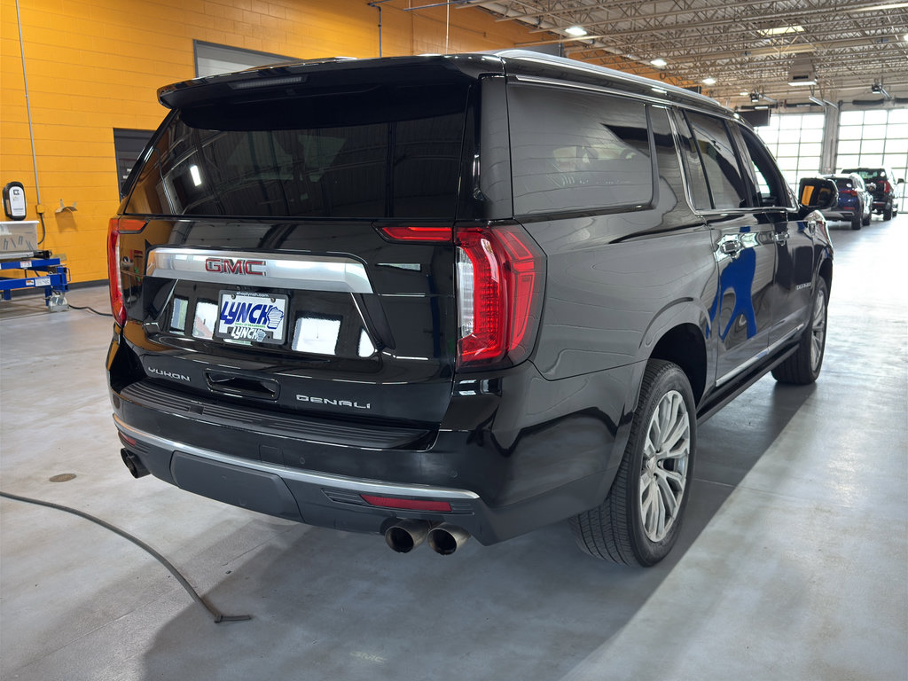 Used 2021 GMC Yukon XL Denali w/ Denali Premium Package AWD/4WD image 5