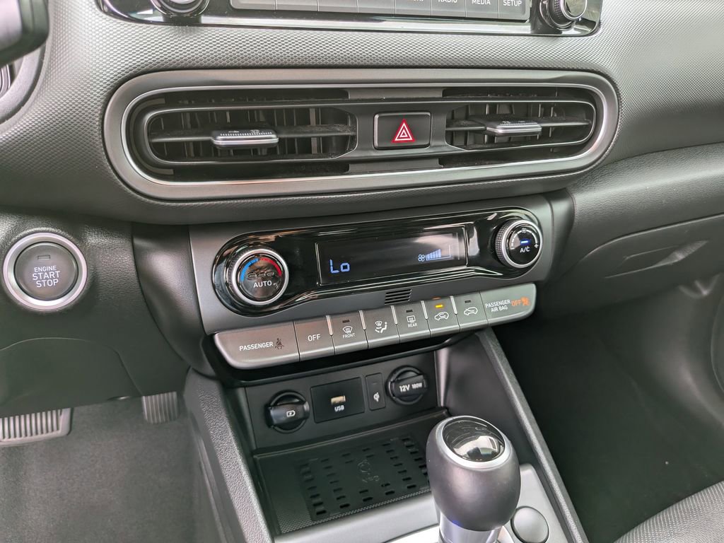 Used 2022 Hyundai Kona Limited FWD image 24