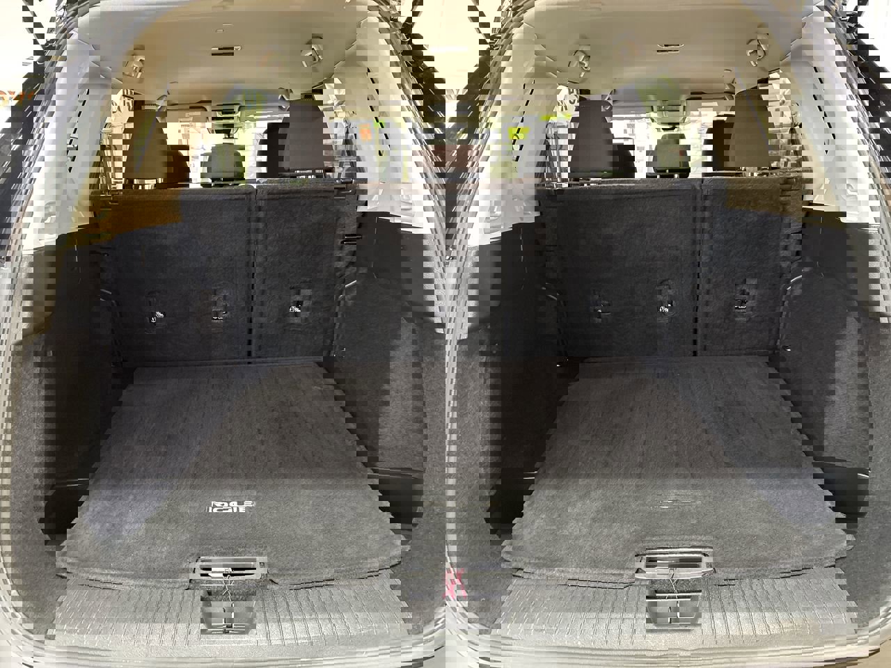 Used 2023 Nissan Rogue SV image 22