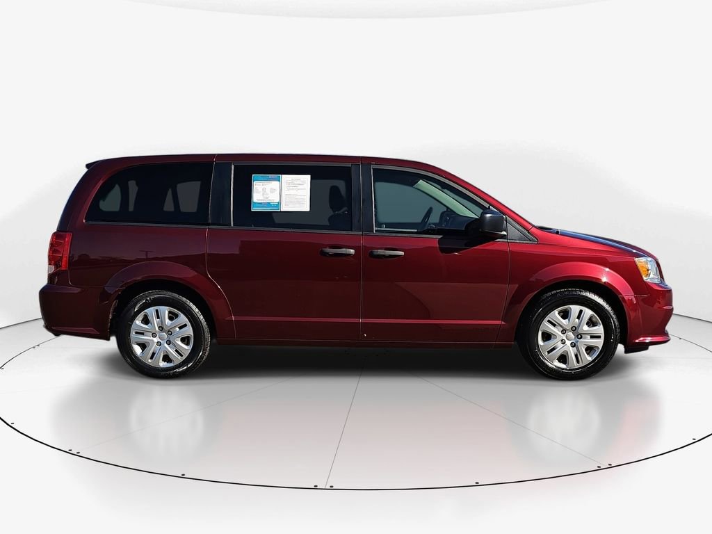 Used 2020 Dodge Grand Caravan SE w/ UConnect Hands-Free Group image 3