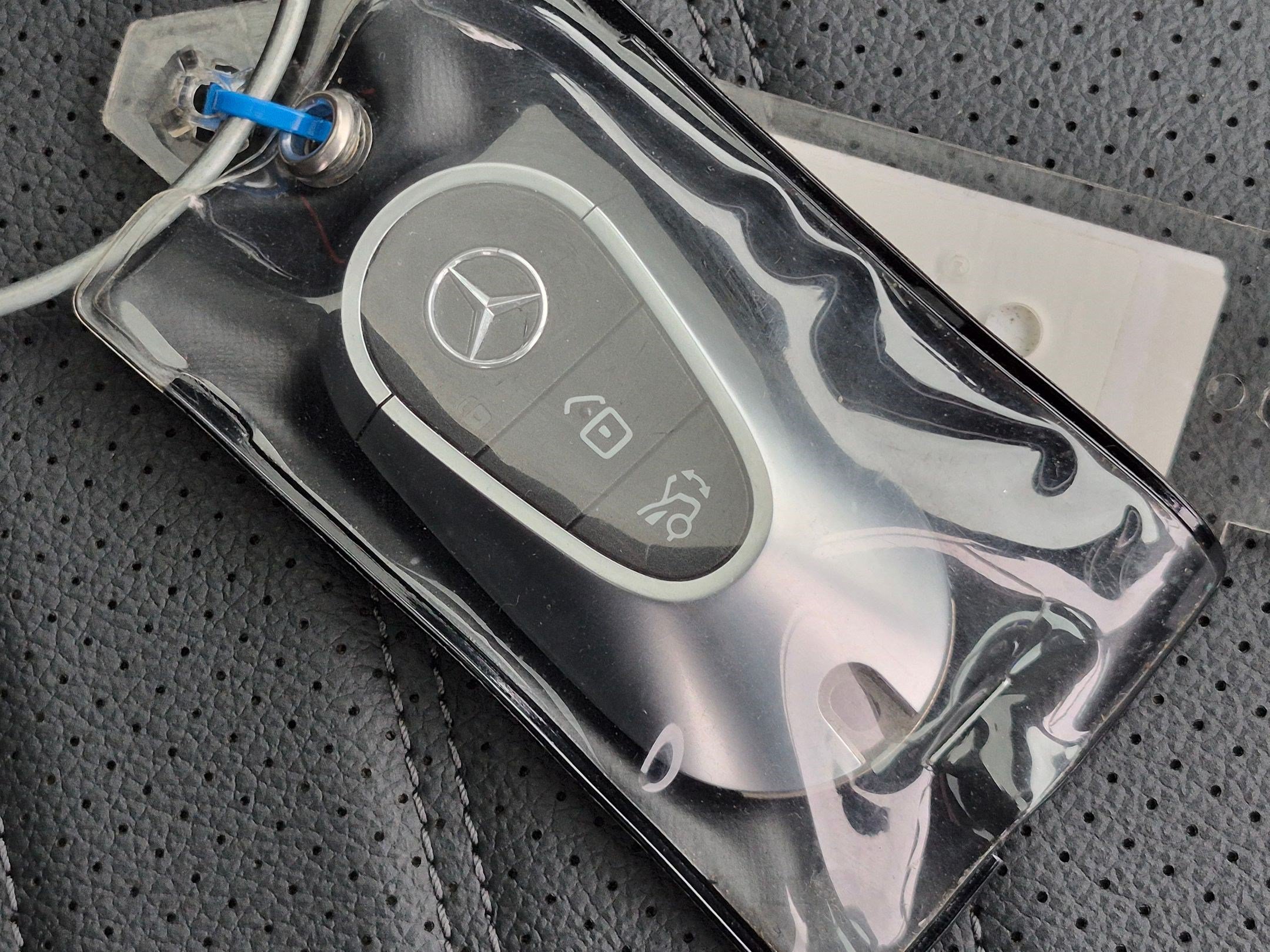 Certified 2025 Mercedes-Benz GLC 300 4MATIC image 36