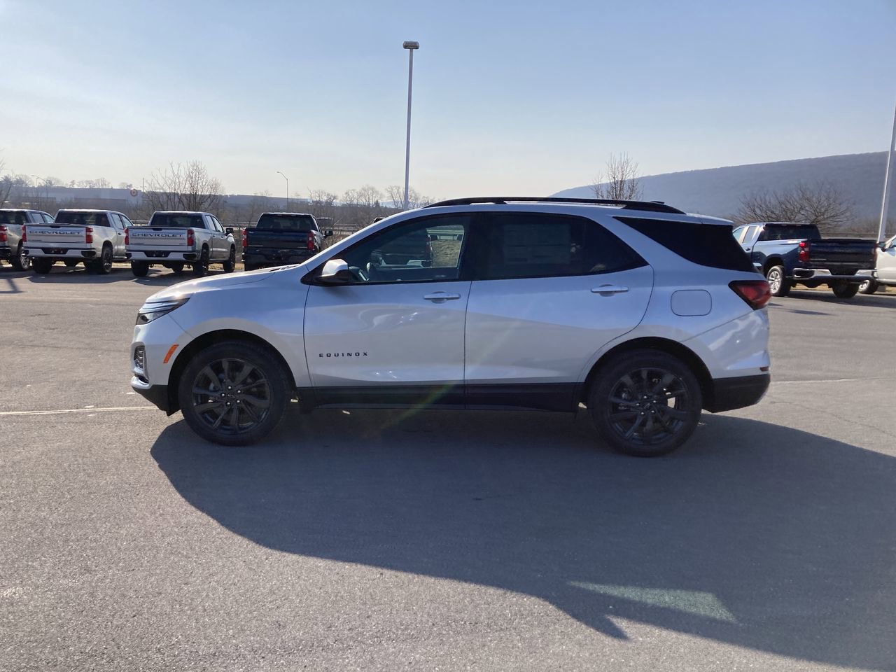 Used 2022 Chevrolet Equinox RS w/ LPO, Floor Liner Package AWD/4WD video 4