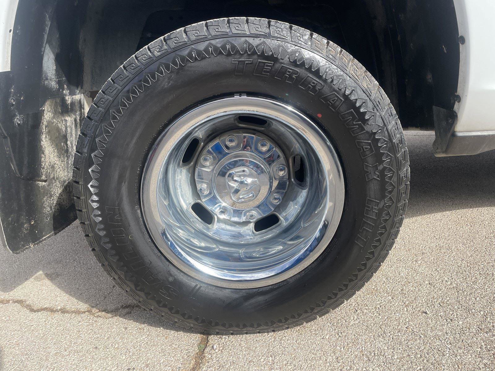 Used 2024 RAM 3500 Big Horn image 32