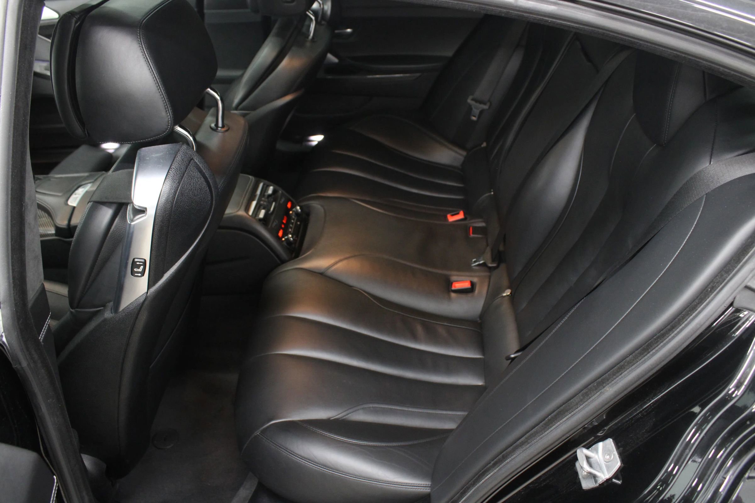 Used 2018 BMW 650i Gran Coupe image 33