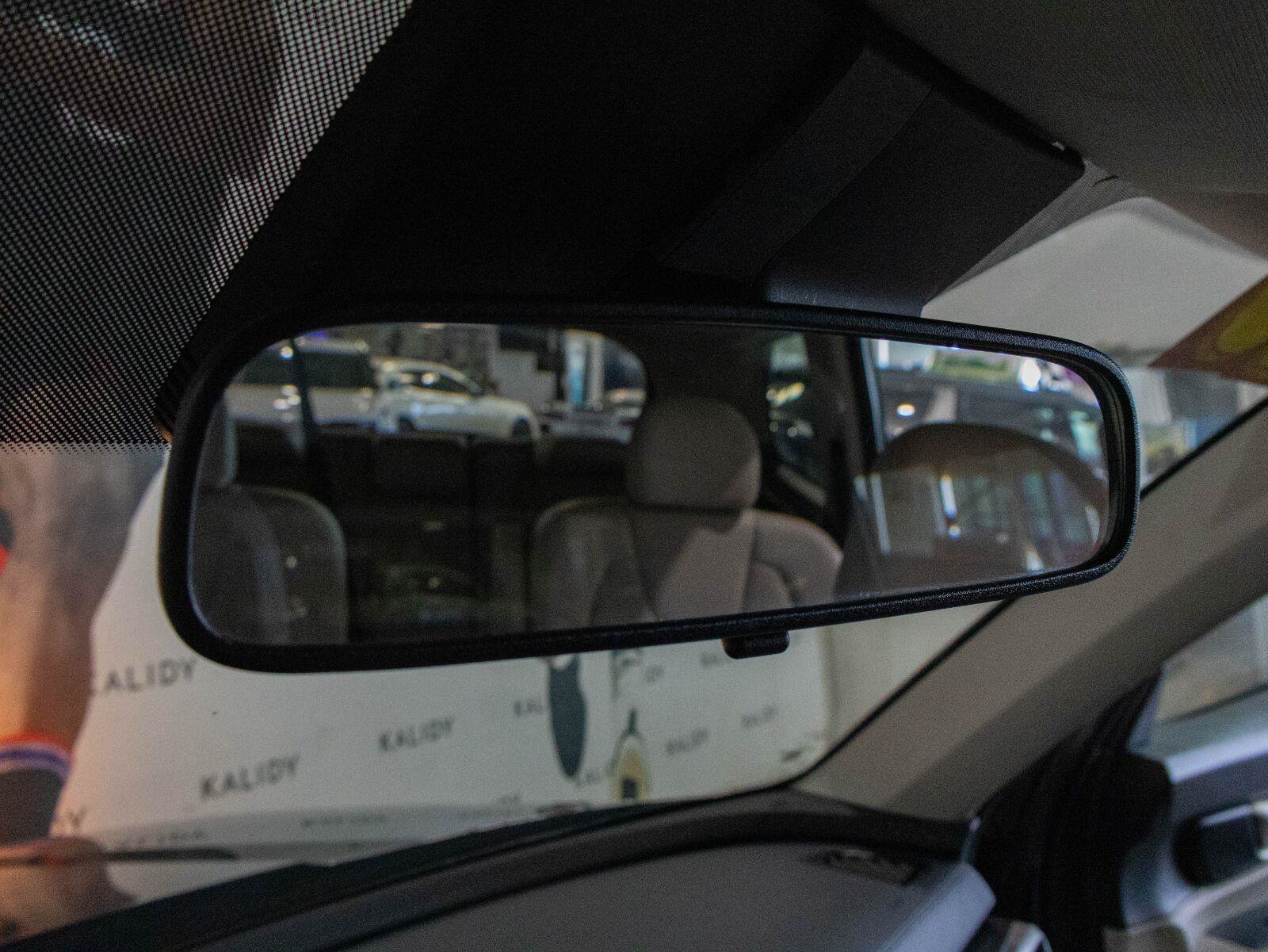 Used 2025 Kia Telluride S FWD image 13