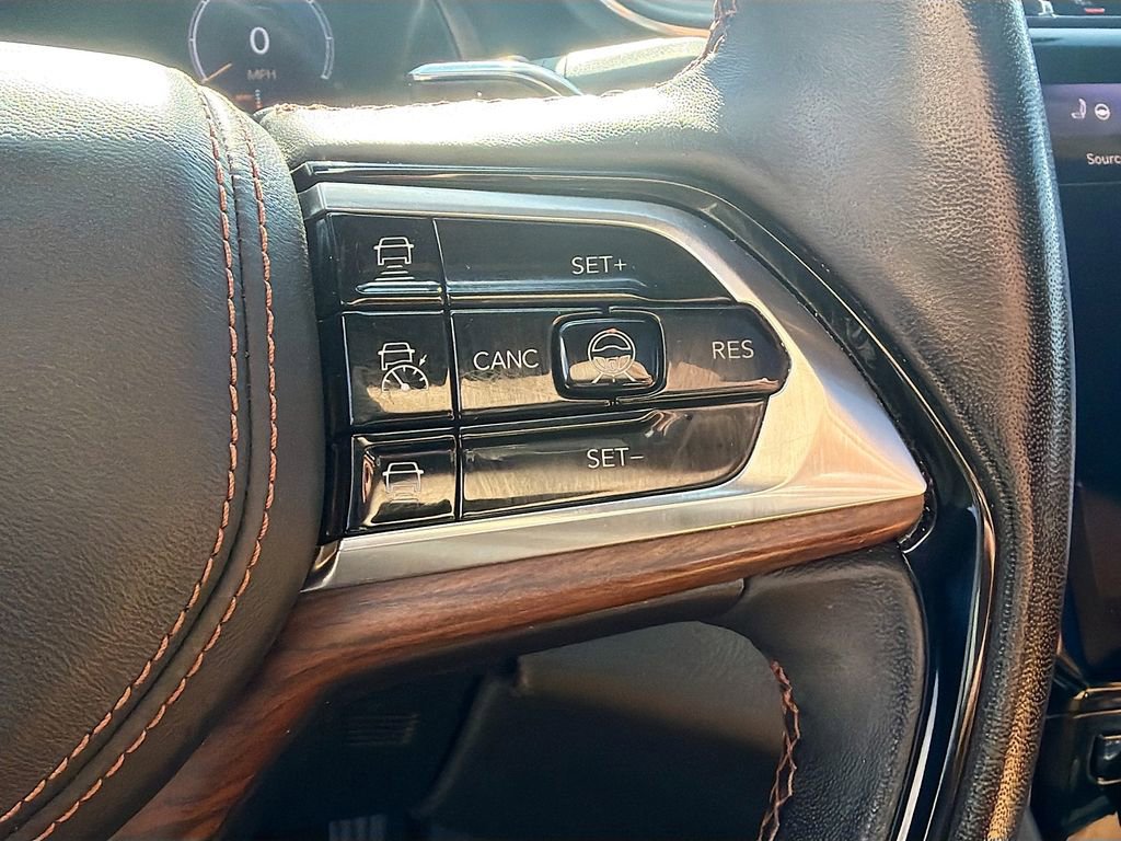 Used 2022 Jeep Grand Cherokee Summit image 40