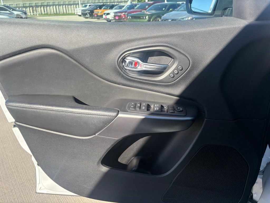 Used 2020 Jeep Cherokee Limited image 14