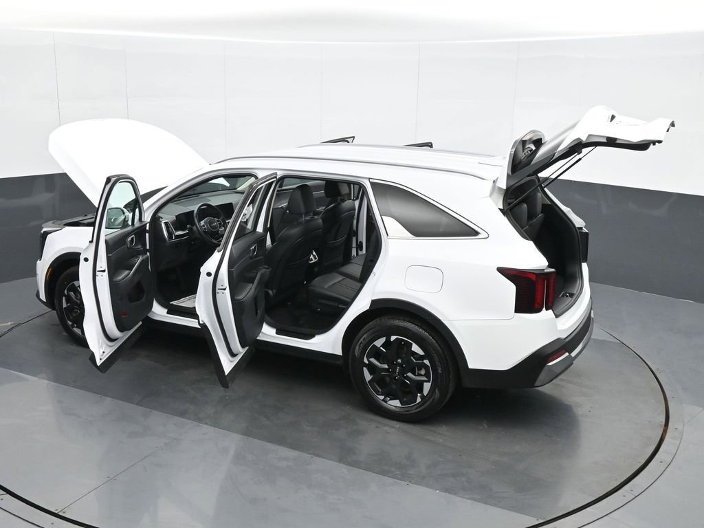 Used 2024 Kia Sorento S image 38