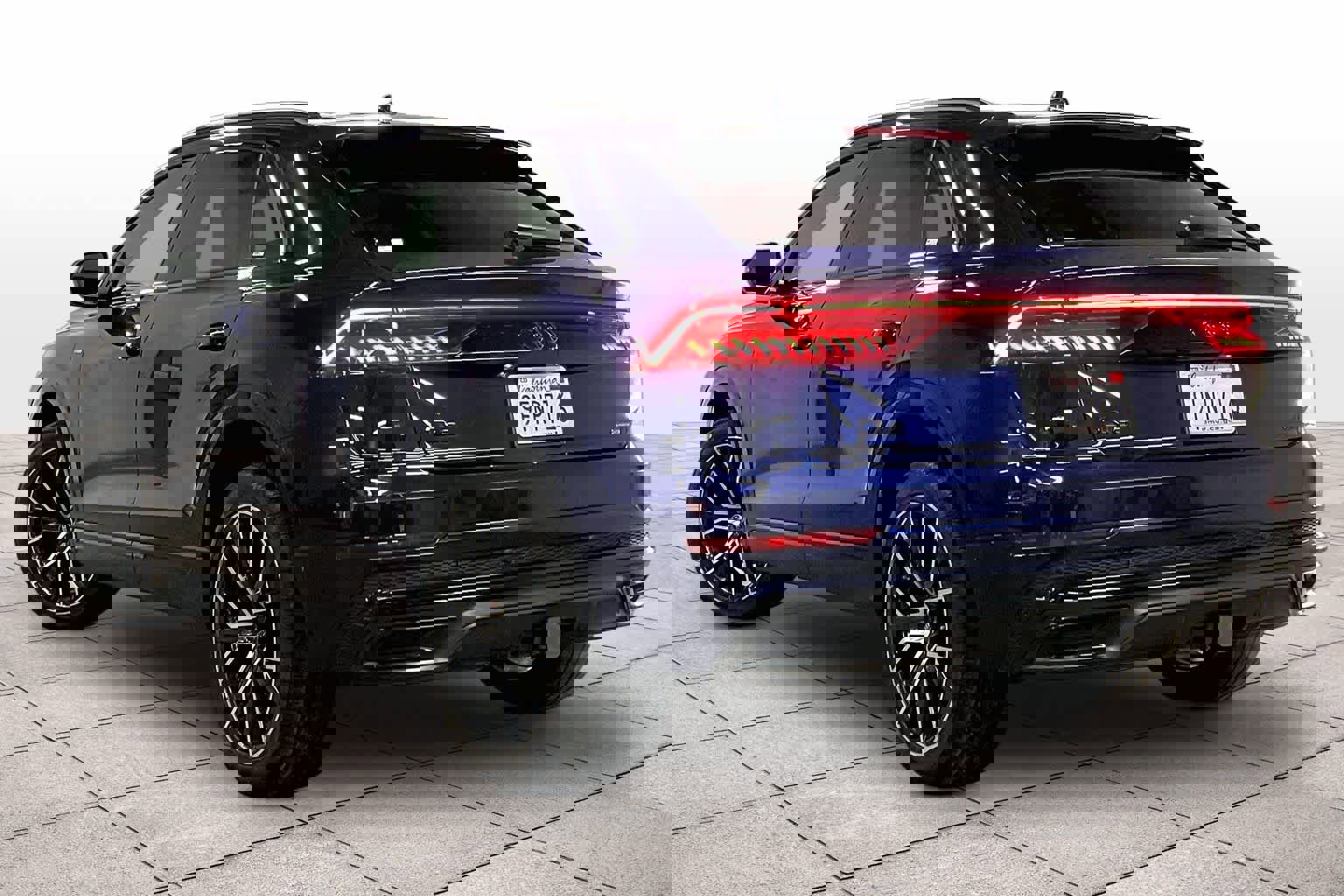 Used 2023 Audi Q8 Premium Plus w/ Premium Plus Package image 13