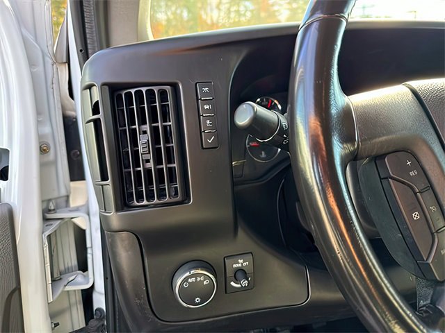 Used 2023 Chevrolet Express 2500 w/ Driver Convenience Package image 17