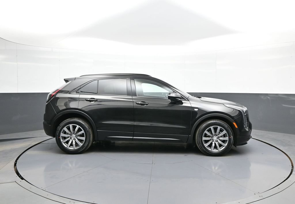 Used 2023 Cadillac XT4 Sport w/ Technology Package image 5