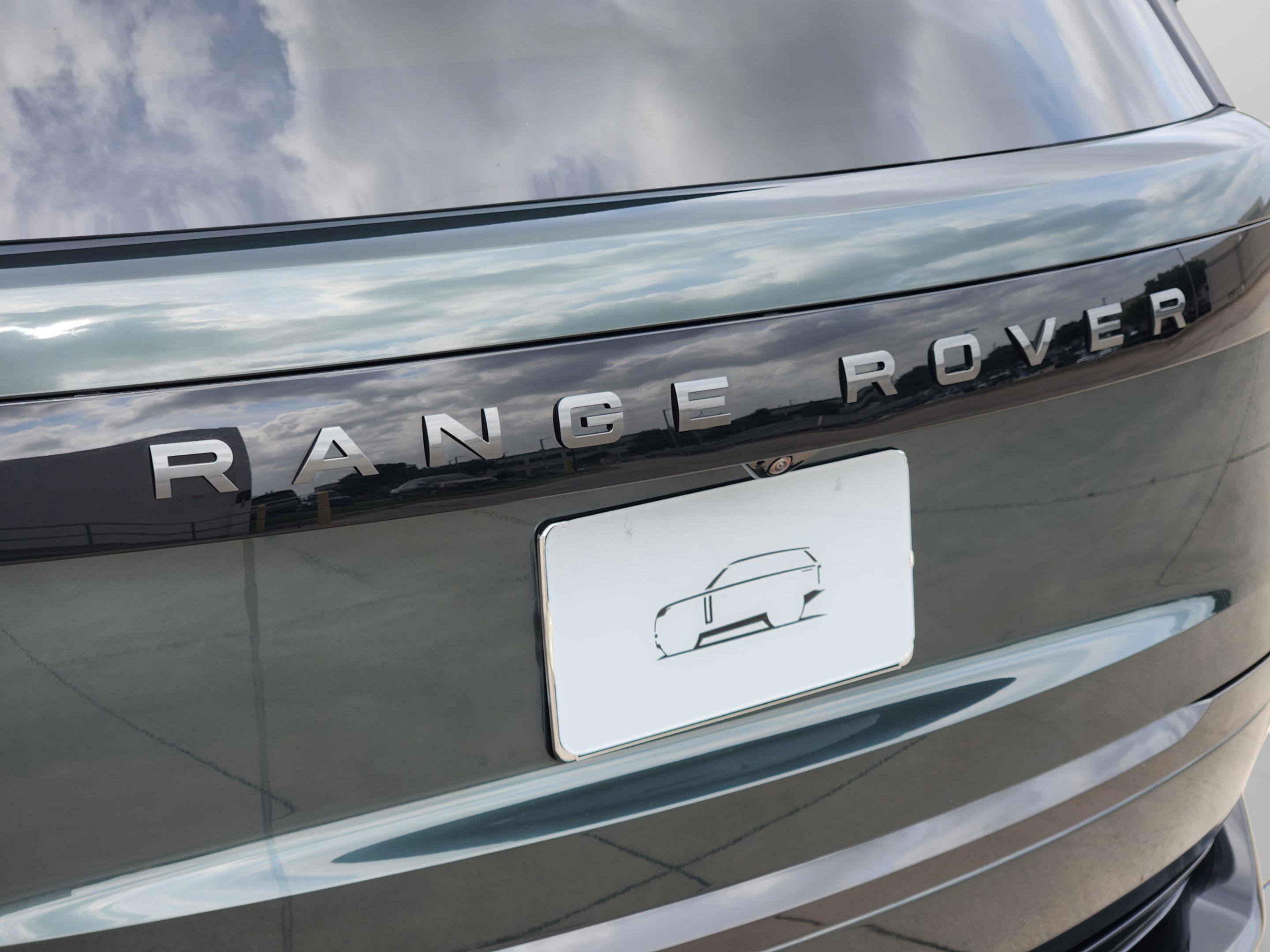 New 2026 Land Rover Range Rover Long Wheelbase SE AWD/4WD image 37