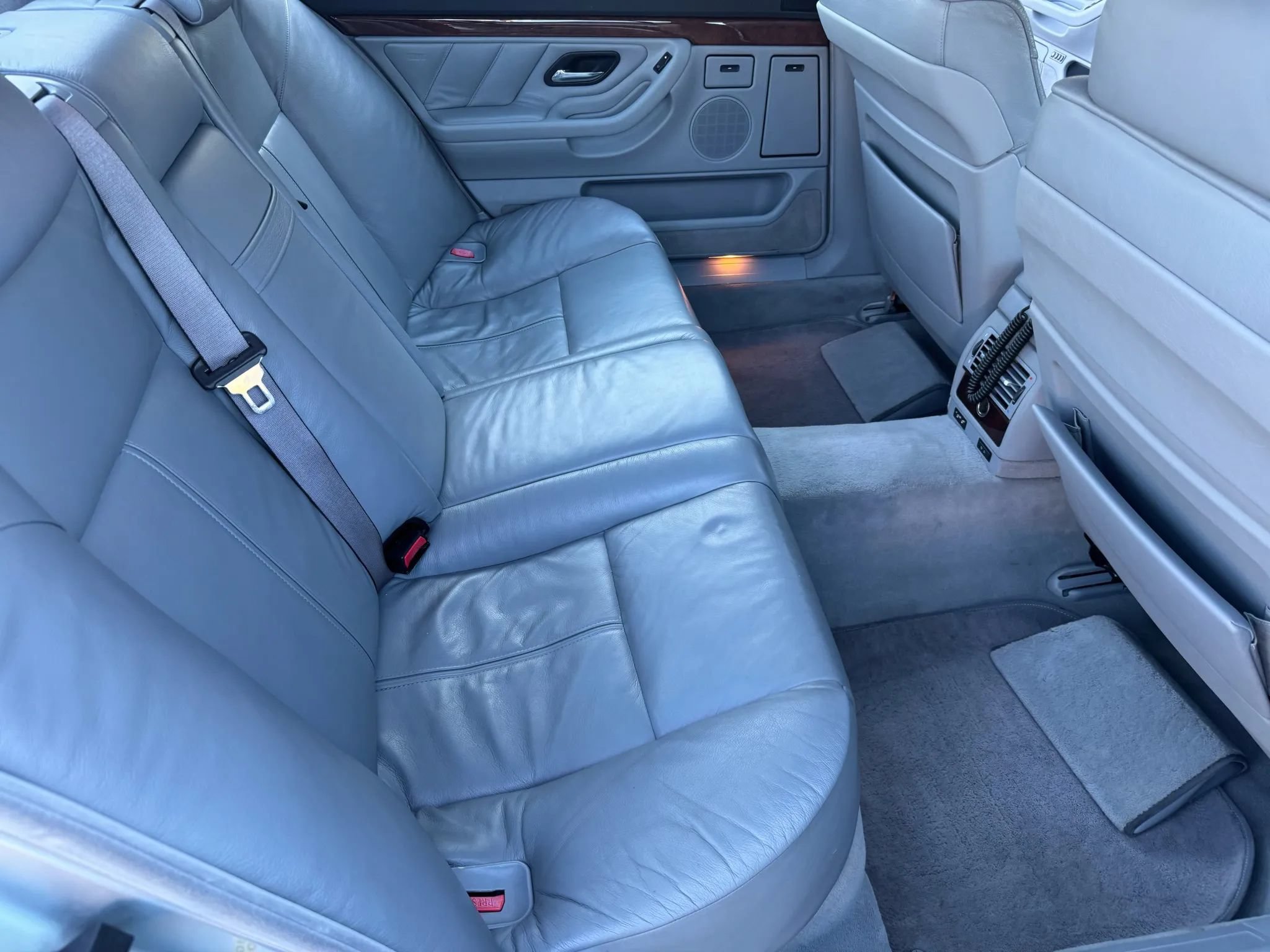 Used 1998 BMW 740iL RWD image 24