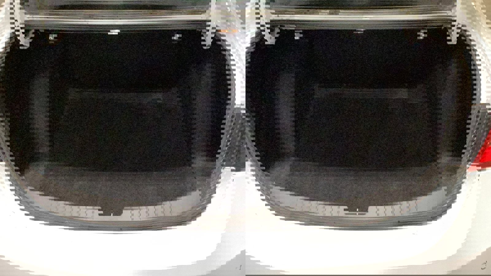 Used 2024 Chevrolet Malibu RS image 6