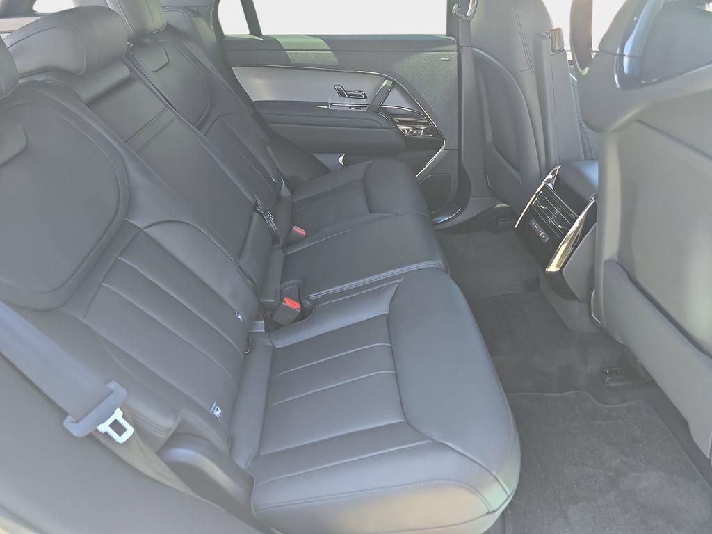 New 2026 Land Rover Range Rover Sport SE AWD/4WD image 11