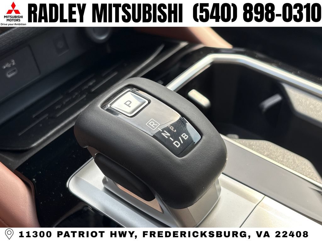 New 2026 Mitsubishi Outlander SEL AWD/4WD image 11