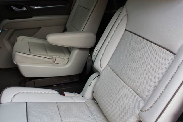 Used 2021 GMC Yukon Denali w/ Denali Ultimate Package image 23