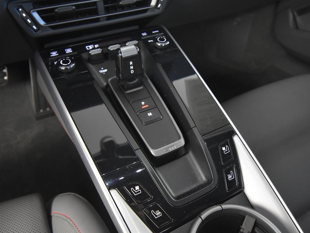 Used 2022 Porsche 911 Turbo S image 22