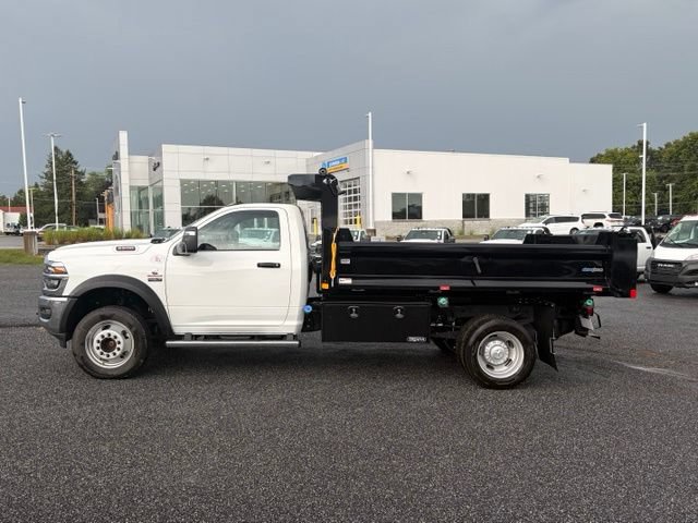 New 2026 RAM 5500 Tradesman w/ Chrome Appearance Group AWD/4WD image 3