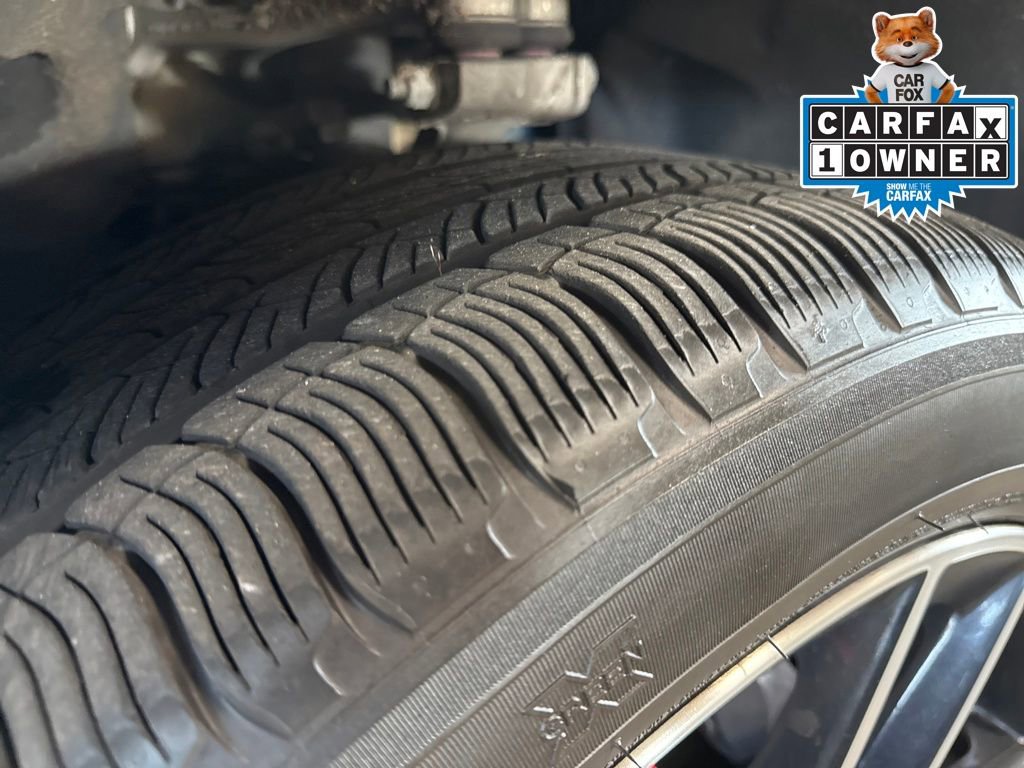 Used 2023 Porsche Macan Turbo image 31