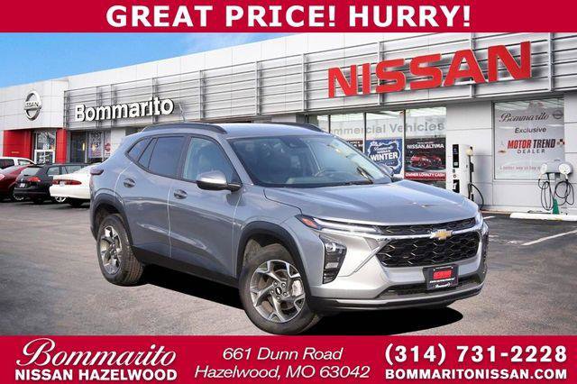 Used 2025 Chevrolet Trax LT