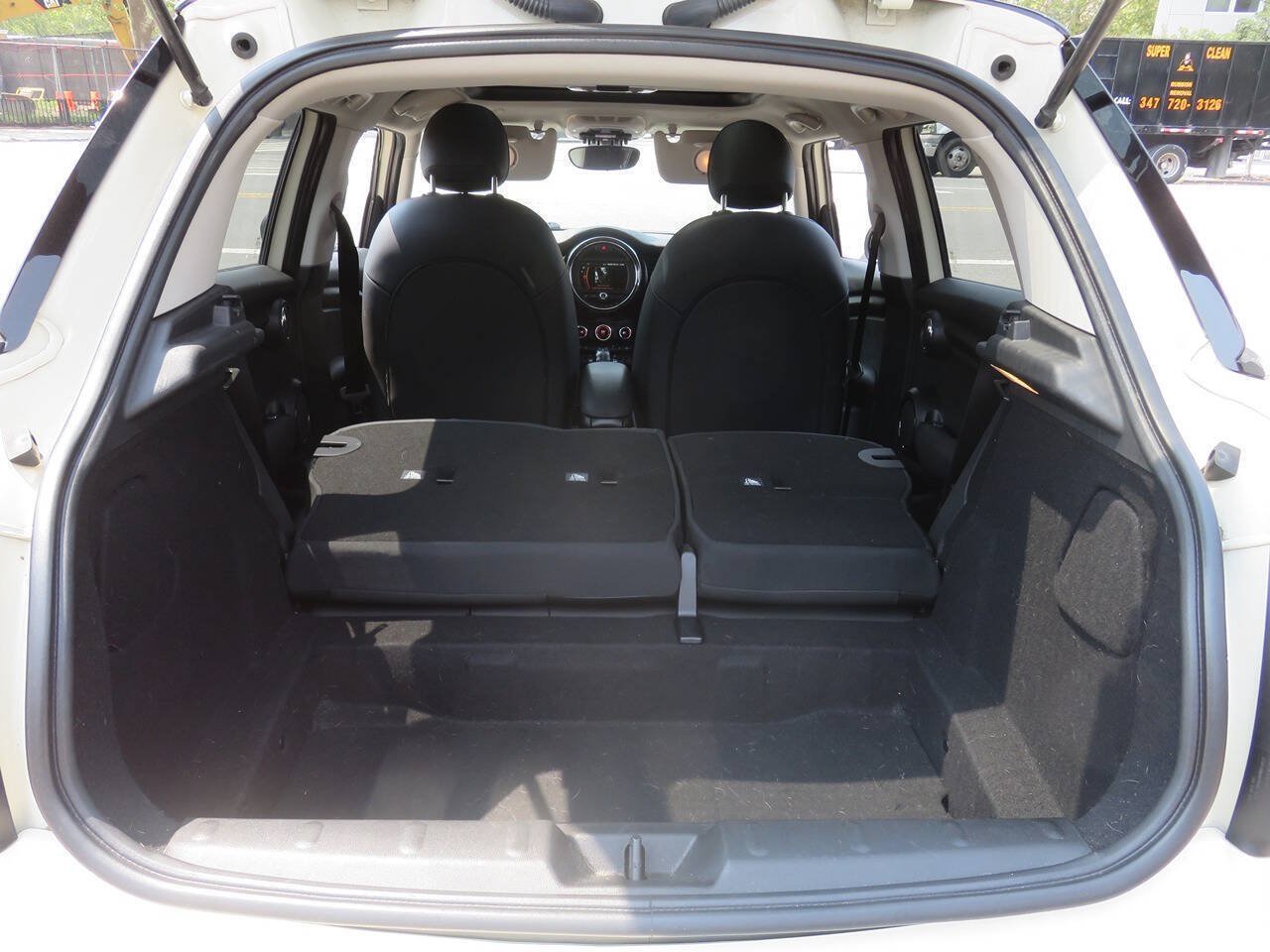 Used 2019 MINI Cooper 4-Door Hardtop w/ Signature Upholstery Package FWD image 26