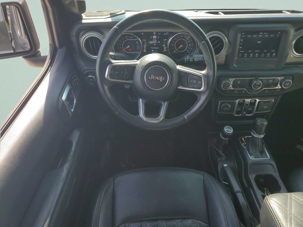 Used 2019 Jeep Wrangler Unlimited Sahara AWD/4WD image 12