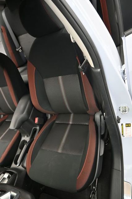 Used 2025 Nissan Versa SR w/ Electronics Package image 11