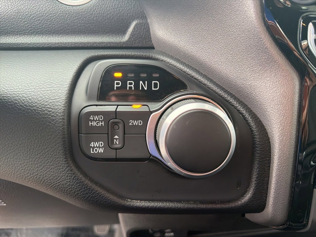 Used 2024 RAM 2500 Big Horn w/ Sport Appearance Package image 24