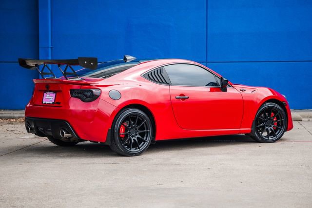 Used 2013 Scion FR-S image 3
