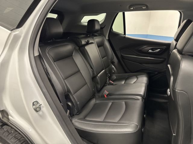 Used 2024 GMC Terrain SLT image 30