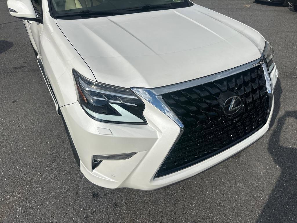Used 2020 Lexus GX 460 Premium w/ Premium Package AWD/4WD image 3